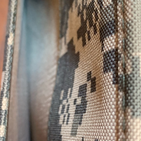 Mercury Tactical Gear Zippered Padfolio. Excellent Condition. Camo - Picture 7 of 8